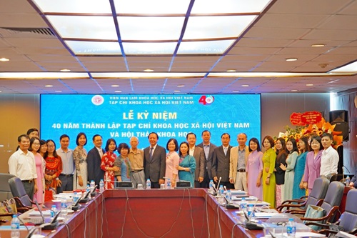 Hình ảnh: Chùm ảnh Lễ kỷ niệm 40 năm ngày thành lập Tạp chí Khoa học Xã hội Việt Nam và Hội thảo khoa học số 6