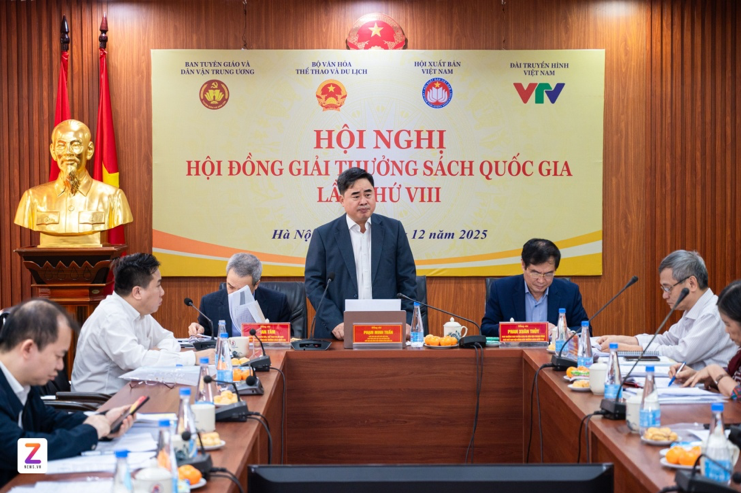 Hình ảnh: Hai cuốn sách, bộ sách do Nhà xuất bản Khoa học xã hội liên kết với các đối tác xuất bản được đề xuất đạt Giải thưởng Sách Quốc gia năm 2025 số 1