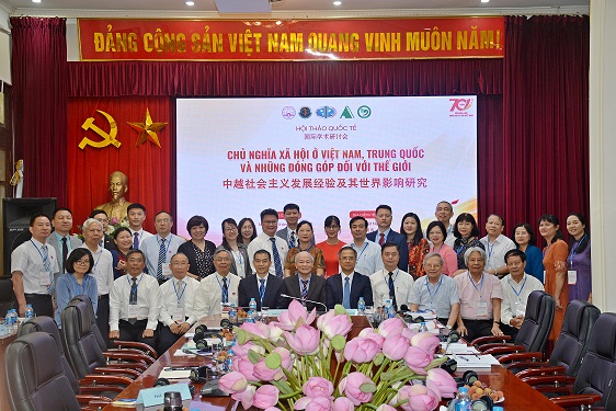 Hình ảnh: Hội thảo quốc tế “Chủ nghĩa xã hội ở Việt Nam, Trung Quốc và những đóng góp với thế giới” số 5