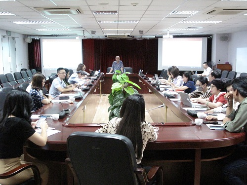 Hình ảnh: Tọa đàm khoa học “Cơ sở xác định ngành công nghiệp ưu tiên phát triển ở Việt Nam” số 3