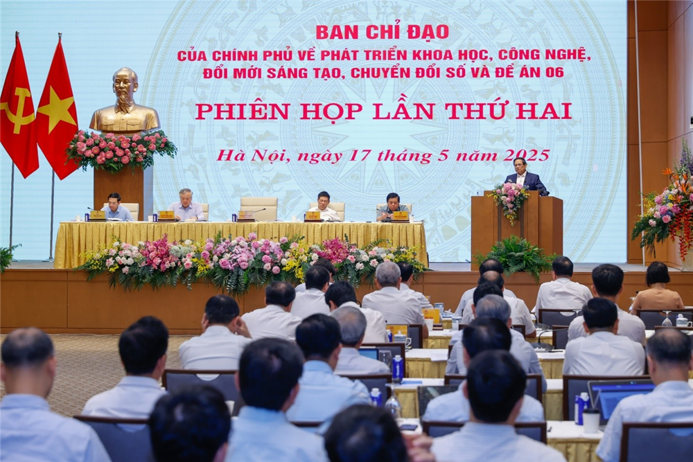 Viện Hàn lâm Khoa học xã hội Việt Nam tham dự phiên họp lần thứ hai Ban Chỉ đạo của Chính phủ về phát triển khoa học công nghệ, đổi mới sáng tạo, chuyển đổi số và Đề án 06