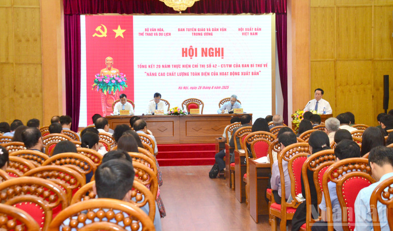 Phát triển ngành xuất bản chuyên nghiệp, nhân văn, sáng tạo và hội nhập
