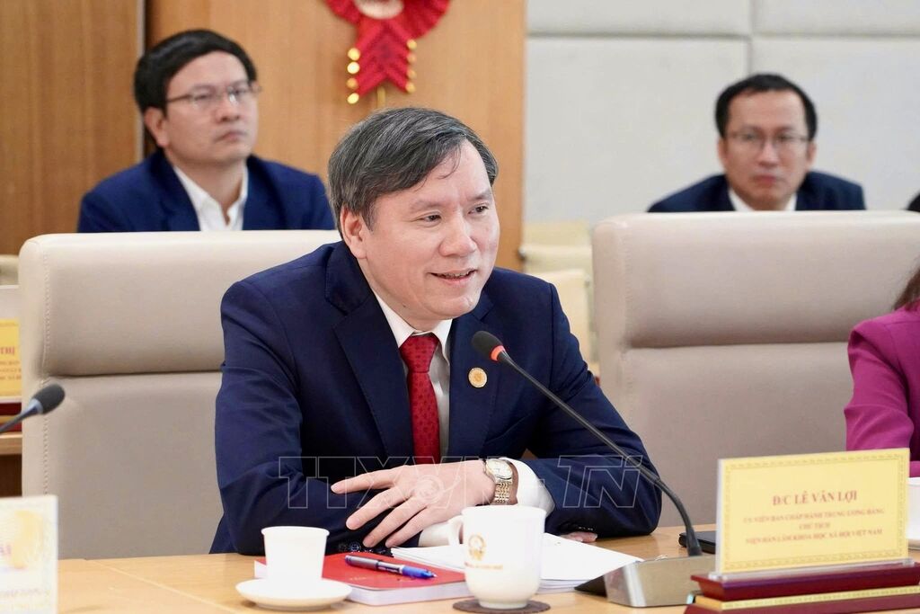 Hội nghị Trung ương 2: Phát huy vai trò khoa học xã hội trong tham mưu chính sách và phát triển đất nước