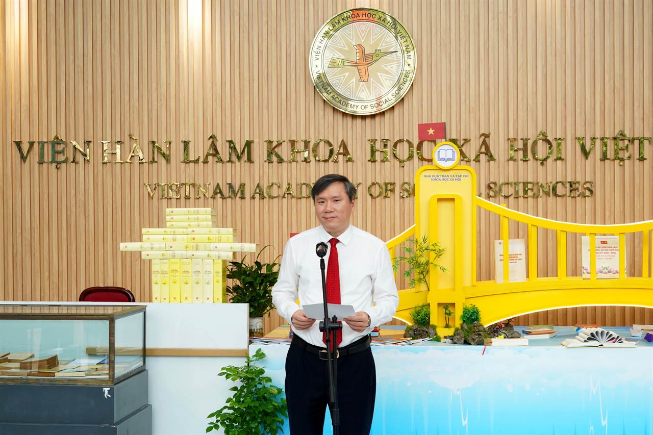 Khai mạc trưng bày chuyên đề lần thứ VI “Dòng chảy tri thức – Kiến tạo tương lai”